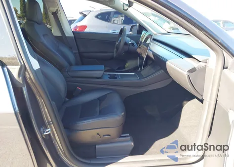 2022 Tesla Model Y Performance Dual Motor All-Wheel Drive z USA, uszkodzony, nr VIN 7SAYGDEF6NF337139